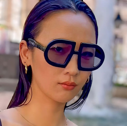 Signature Black Frame | Coal