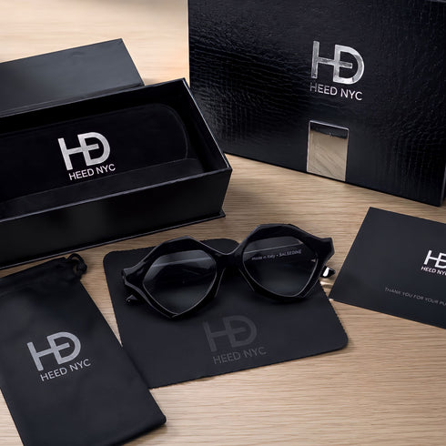 Signature Black Frame | Coal
