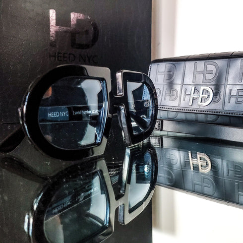 Signature Black Frame | Blue
