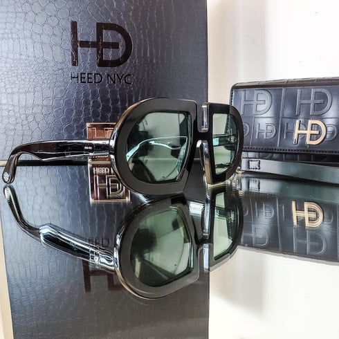 Signature Black Frame | Green