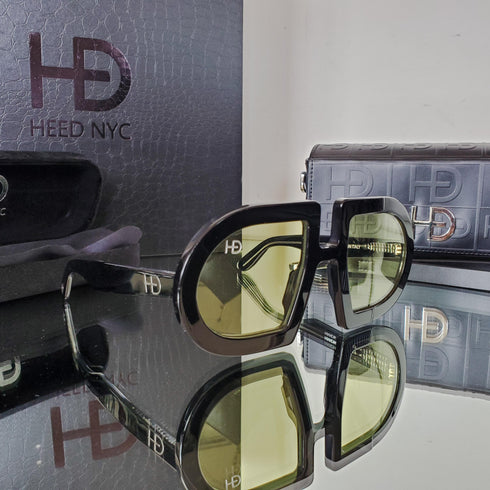 Signature Black Frame | Yellow